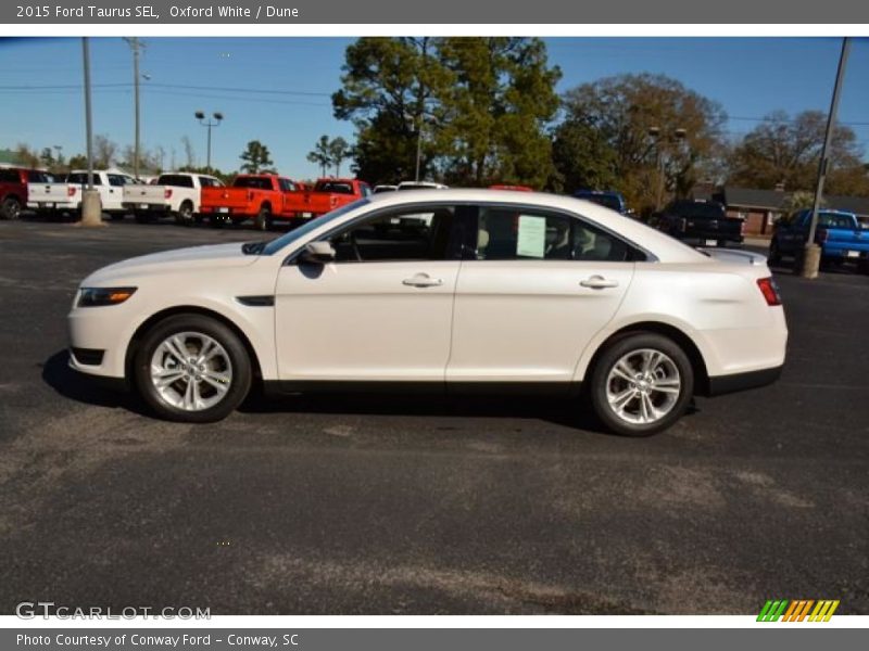 Oxford White / Dune 2015 Ford Taurus SEL