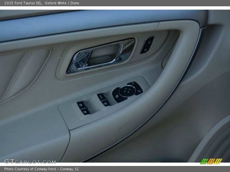 Oxford White / Dune 2015 Ford Taurus SEL