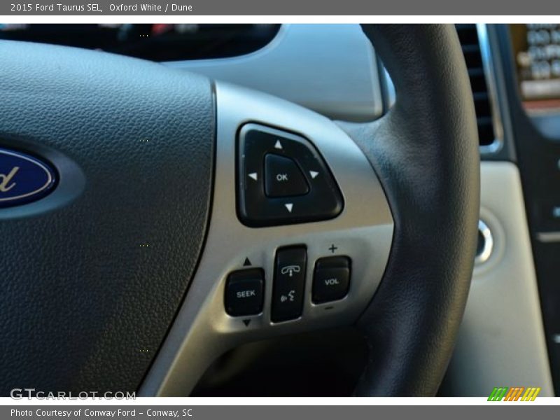 Oxford White / Dune 2015 Ford Taurus SEL