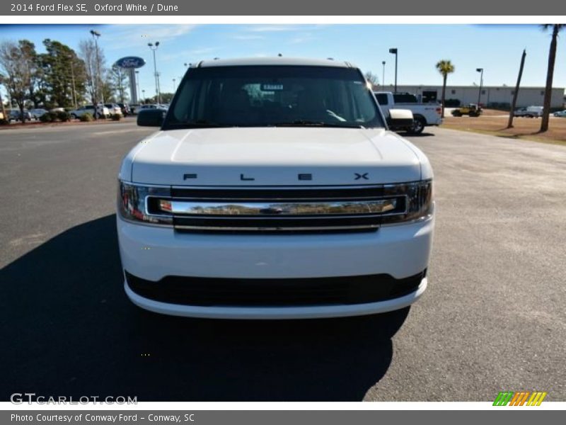 Oxford White / Dune 2014 Ford Flex SE
