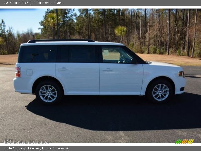 Oxford White / Dune 2014 Ford Flex SE