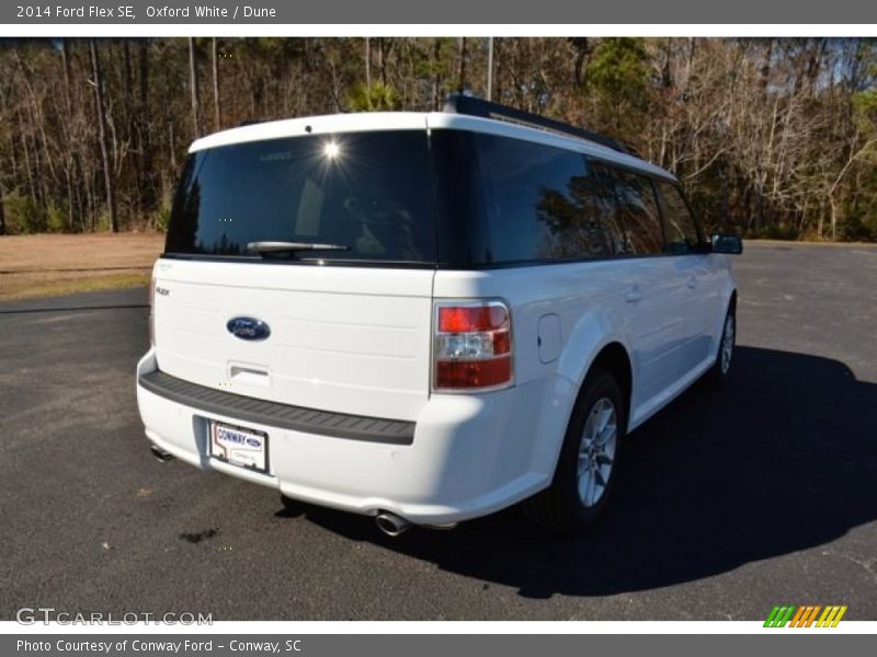 Oxford White / Dune 2014 Ford Flex SE