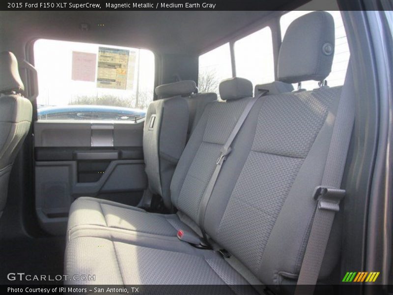 Magnetic Metallic / Medium Earth Gray 2015 Ford F150 XLT SuperCrew