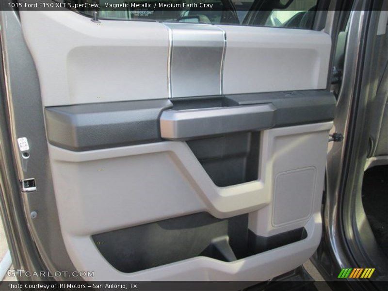 Magnetic Metallic / Medium Earth Gray 2015 Ford F150 XLT SuperCrew