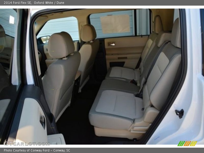 Oxford White / Dune 2014 Ford Flex SE