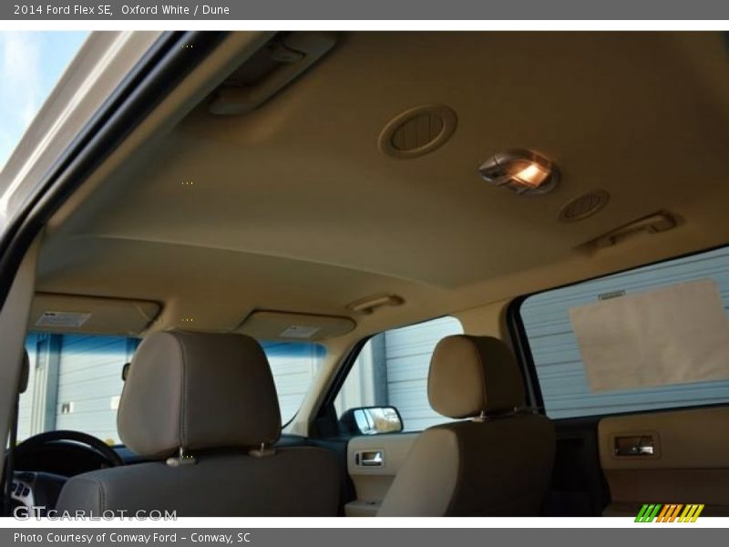 Oxford White / Dune 2014 Ford Flex SE