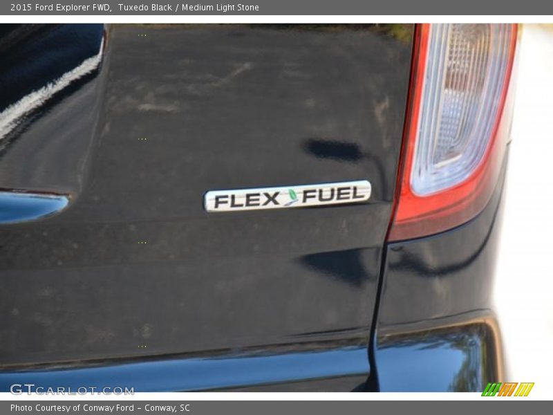 Tuxedo Black / Medium Light Stone 2015 Ford Explorer FWD