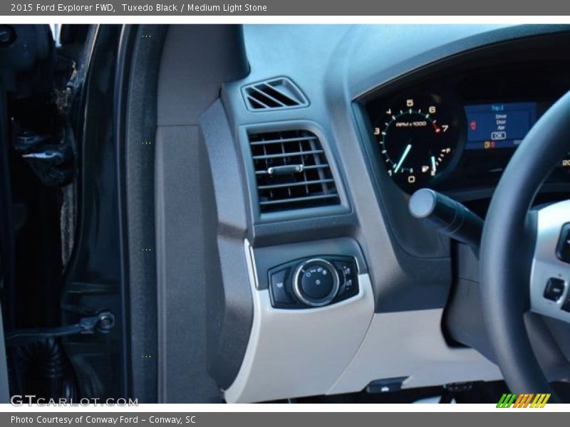 Tuxedo Black / Medium Light Stone 2015 Ford Explorer FWD