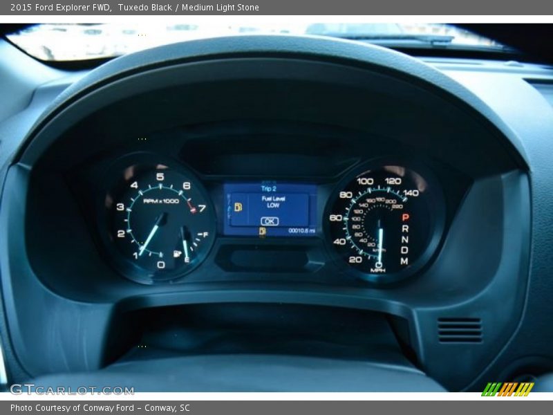 Tuxedo Black / Medium Light Stone 2015 Ford Explorer FWD