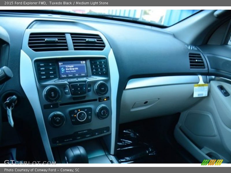 Tuxedo Black / Medium Light Stone 2015 Ford Explorer FWD