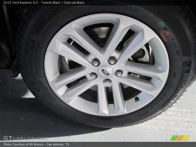 Tuxedo Black / Charcoal Black 2015 Ford Explorer XLT