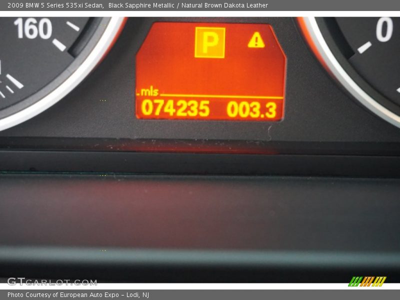 Black Sapphire Metallic / Natural Brown Dakota Leather 2009 BMW 5 Series 535xi Sedan