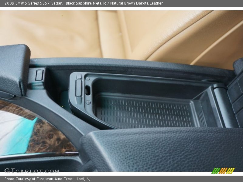Black Sapphire Metallic / Natural Brown Dakota Leather 2009 BMW 5 Series 535xi Sedan