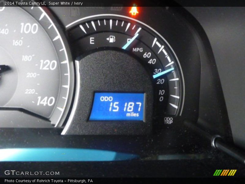 Super White / Ivory 2014 Toyota Camry LE