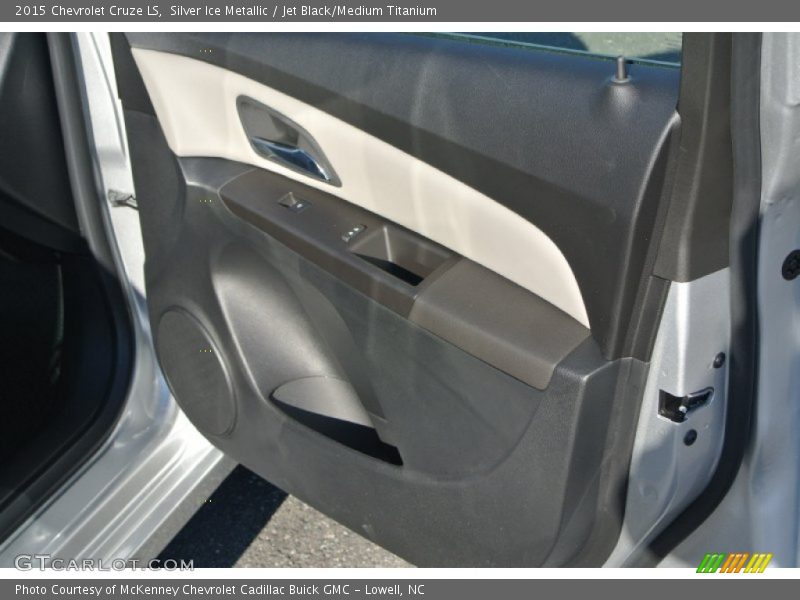 Silver Ice Metallic / Jet Black/Medium Titanium 2015 Chevrolet Cruze LS