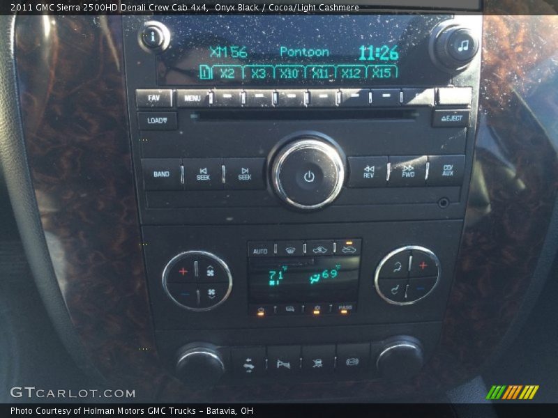 Onyx Black / Cocoa/Light Cashmere 2011 GMC Sierra 2500HD Denali Crew Cab 4x4