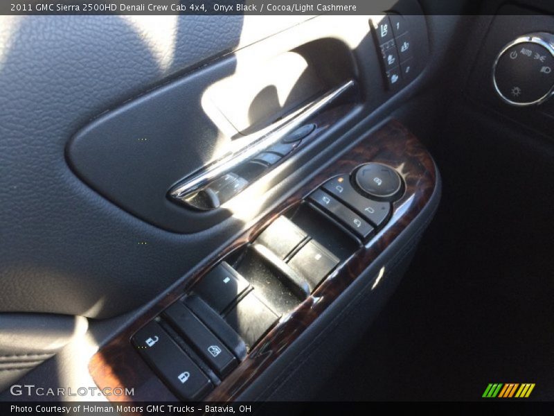 Onyx Black / Cocoa/Light Cashmere 2011 GMC Sierra 2500HD Denali Crew Cab 4x4