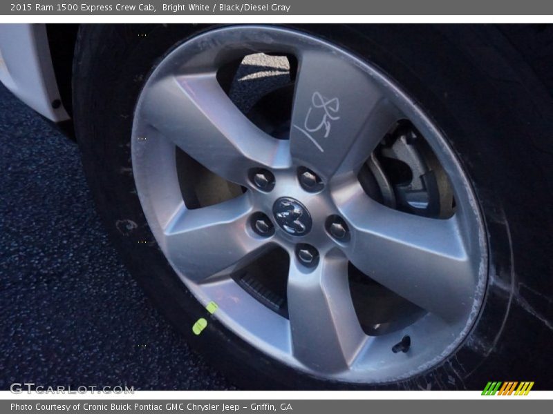 Bright White / Black/Diesel Gray 2015 Ram 1500 Express Crew Cab