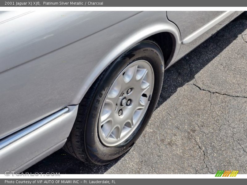 Platinum Silver Metallic / Charcoal 2001 Jaguar XJ XJ8