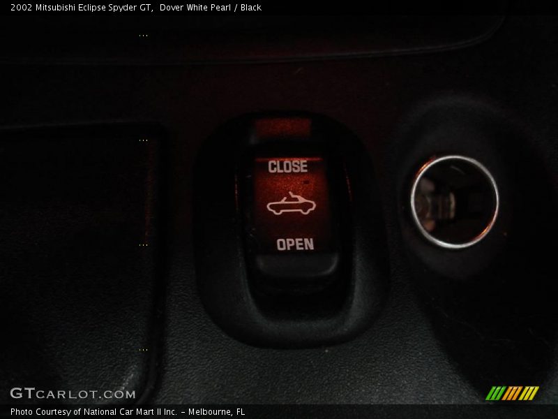 Dover White Pearl / Black 2002 Mitsubishi Eclipse Spyder GT