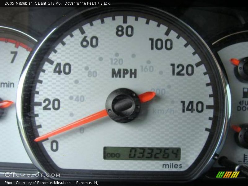 Dover White Pearl / Black 2005 Mitsubishi Galant GTS V6