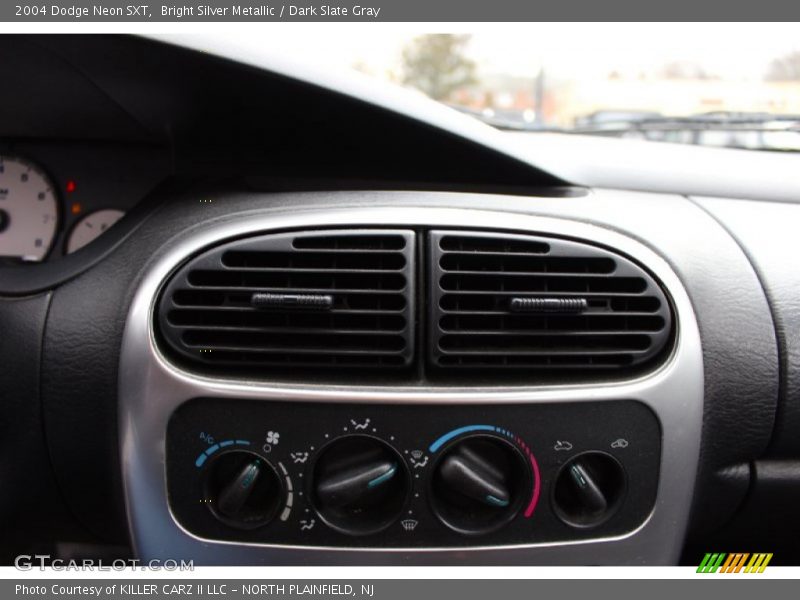 Bright Silver Metallic / Dark Slate Gray 2004 Dodge Neon SXT
