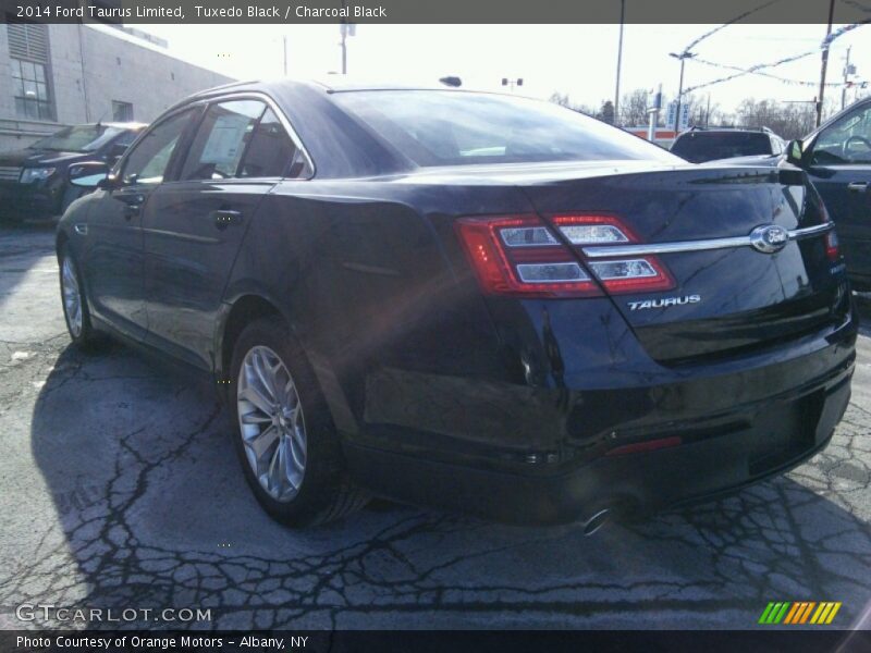 Tuxedo Black / Charcoal Black 2014 Ford Taurus Limited