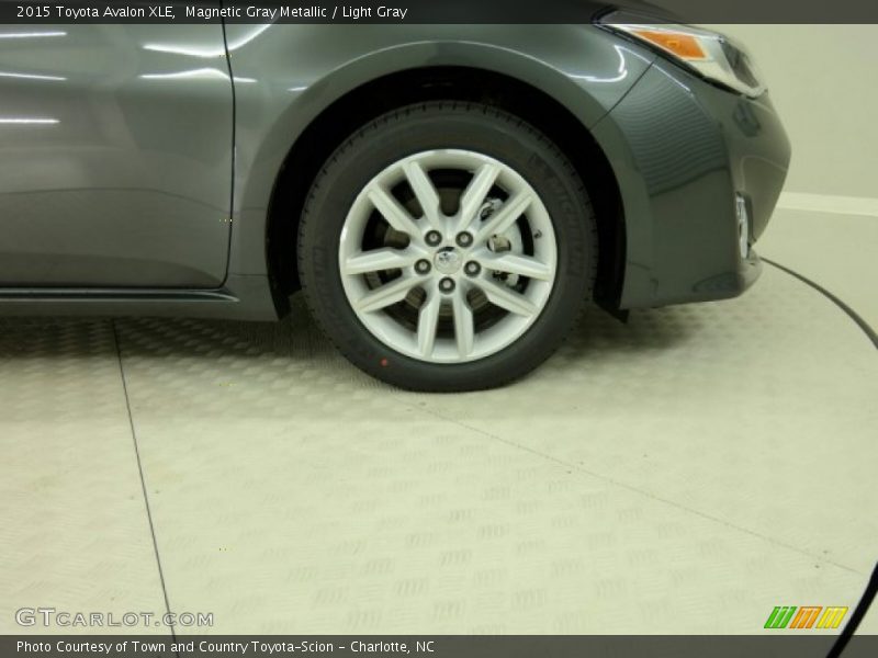 Magnetic Gray Metallic / Light Gray 2015 Toyota Avalon XLE