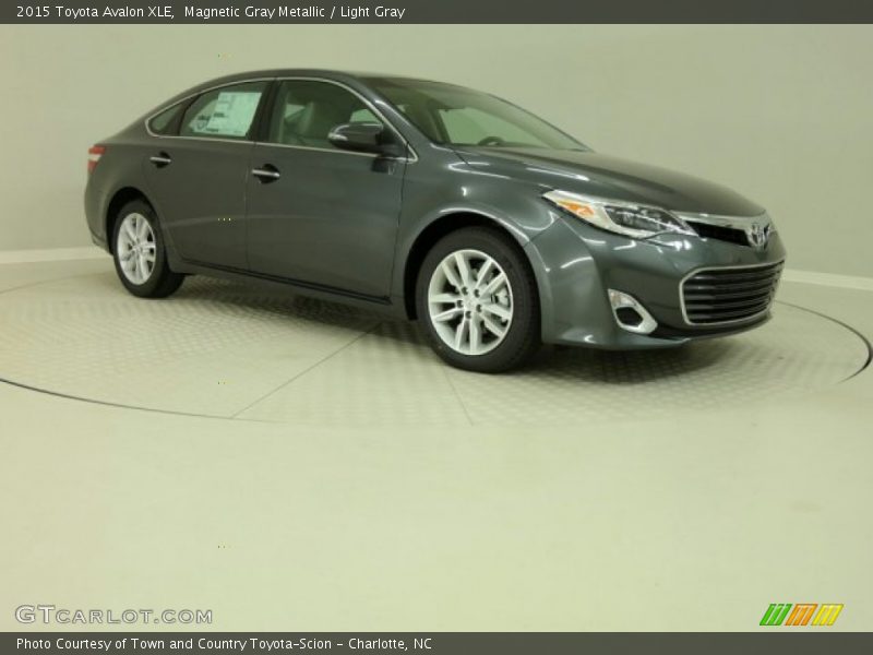 Magnetic Gray Metallic / Light Gray 2015 Toyota Avalon XLE