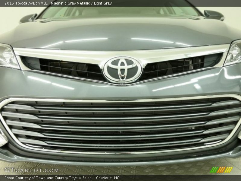 Magnetic Gray Metallic / Light Gray 2015 Toyota Avalon XLE