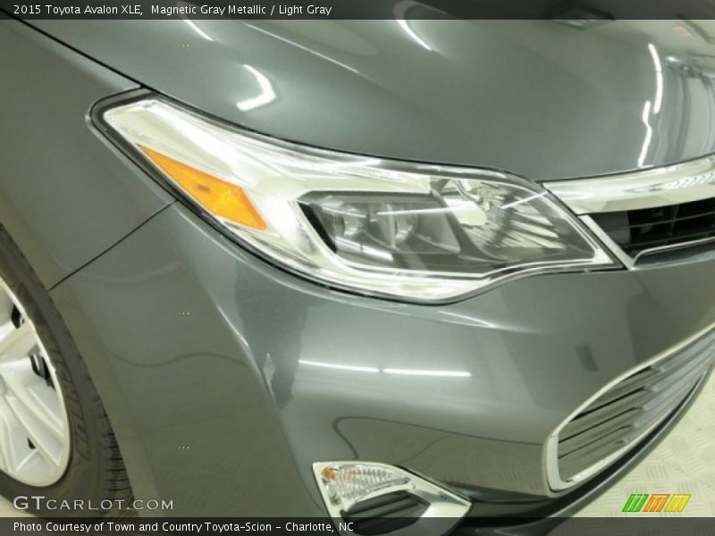 Magnetic Gray Metallic / Light Gray 2015 Toyota Avalon XLE