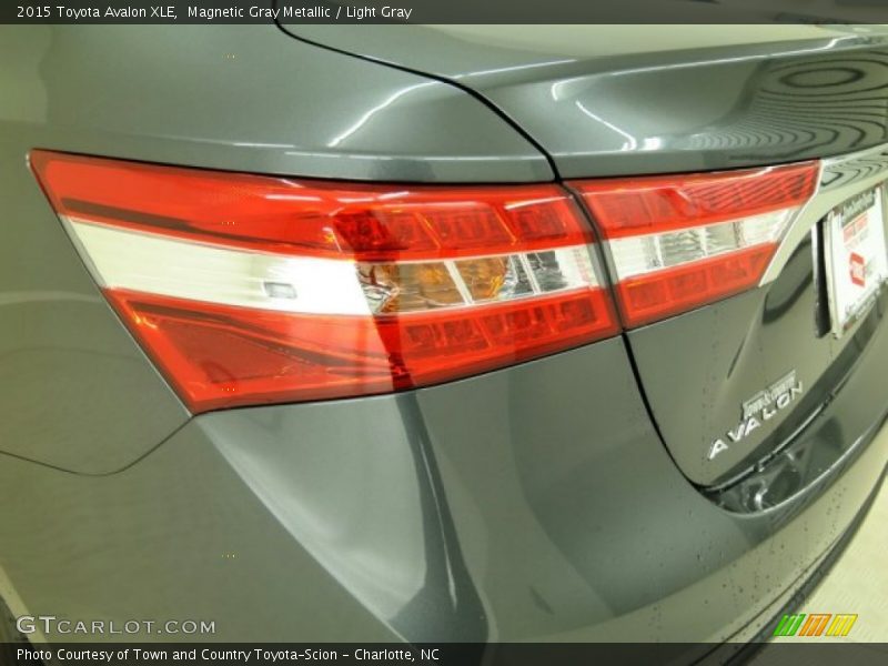 Magnetic Gray Metallic / Light Gray 2015 Toyota Avalon XLE
