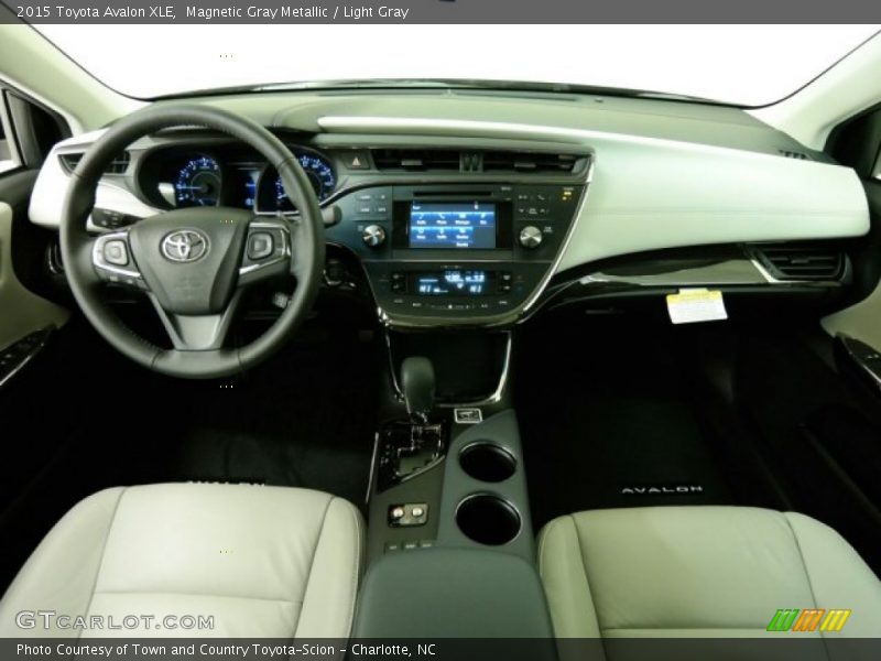 Magnetic Gray Metallic / Light Gray 2015 Toyota Avalon XLE