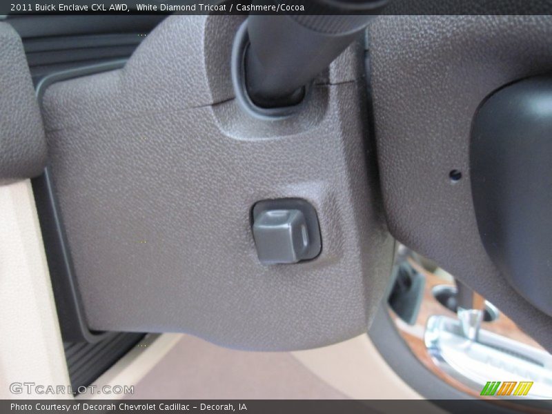 White Diamond Tricoat / Cashmere/Cocoa 2011 Buick Enclave CXL AWD