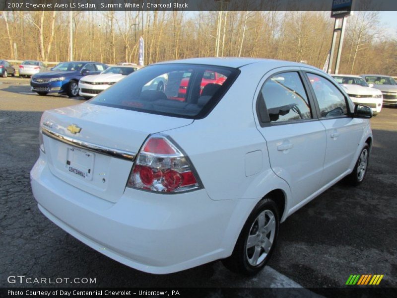 Summit White / Charcoal Black 2007 Chevrolet Aveo LS Sedan