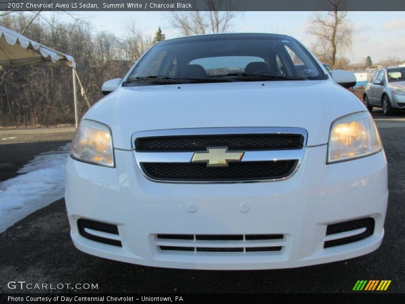 Summit White / Charcoal Black 2007 Chevrolet Aveo LS Sedan