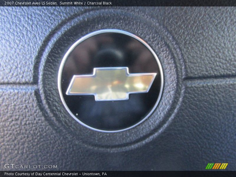 Summit White / Charcoal Black 2007 Chevrolet Aveo LS Sedan