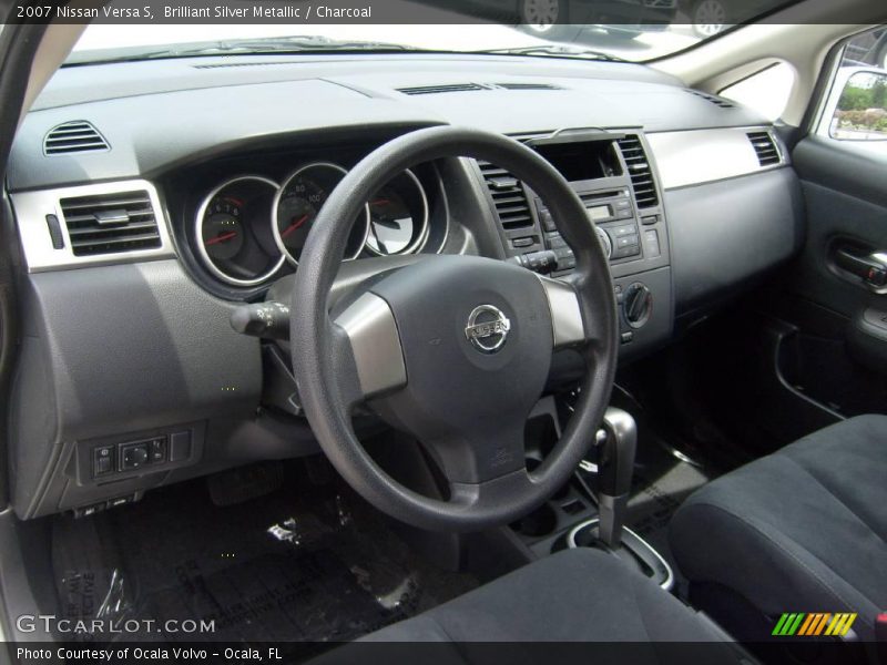 Brilliant Silver Metallic / Charcoal 2007 Nissan Versa S