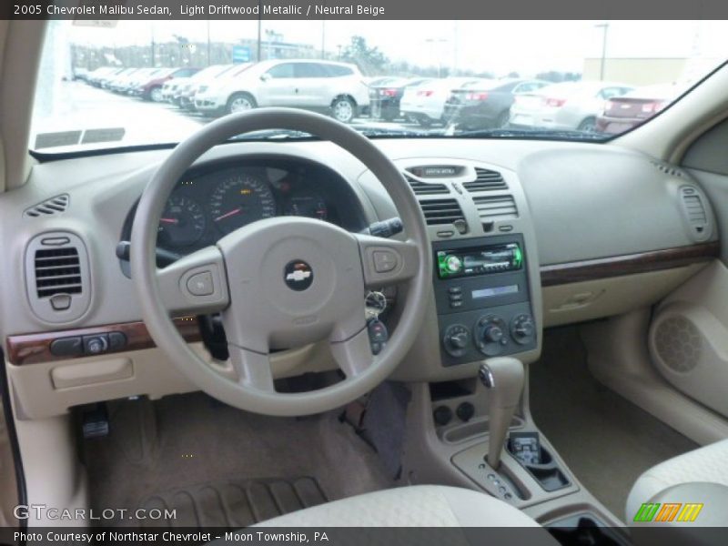 Light Driftwood Metallic / Neutral Beige 2005 Chevrolet Malibu Sedan