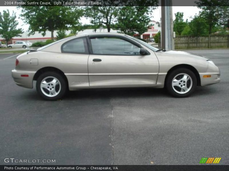 Light Taupe Metallic / Taupe 2004 Pontiac Sunfire Coupe