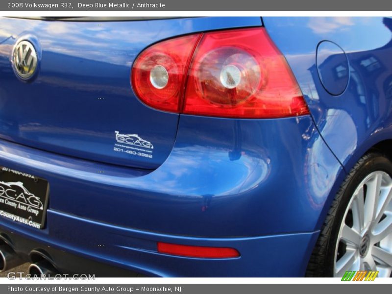 Deep Blue Metallic / Anthracite 2008 Volkswagen R32