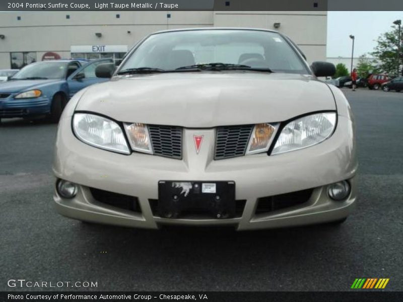 Light Taupe Metallic / Taupe 2004 Pontiac Sunfire Coupe