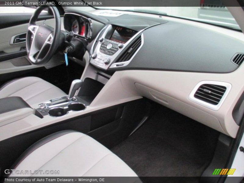 Olympic White / Jet Black 2011 GMC Terrain SLT AWD