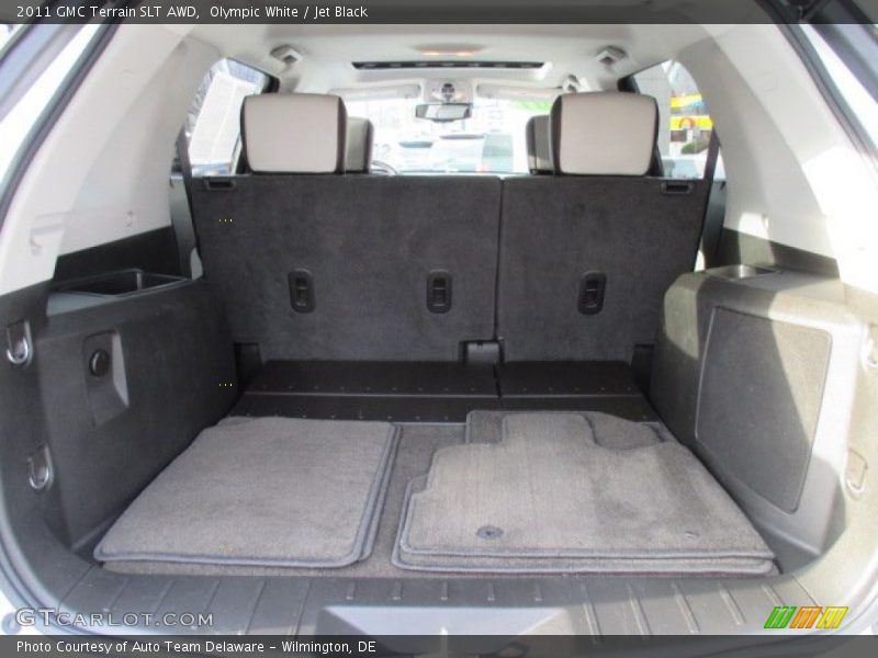 Olympic White / Jet Black 2011 GMC Terrain SLT AWD
