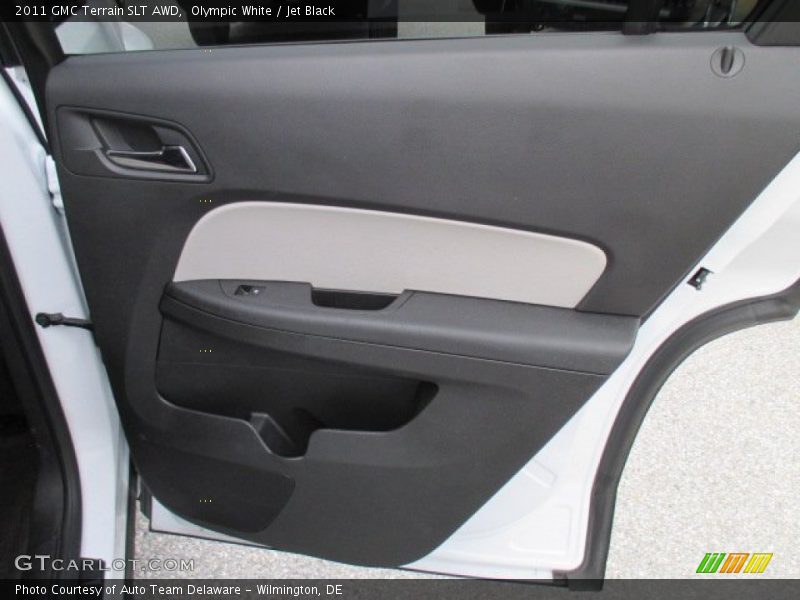 Olympic White / Jet Black 2011 GMC Terrain SLT AWD