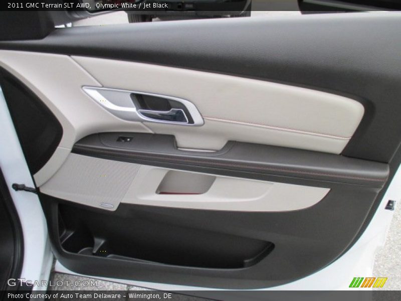 Olympic White / Jet Black 2011 GMC Terrain SLT AWD