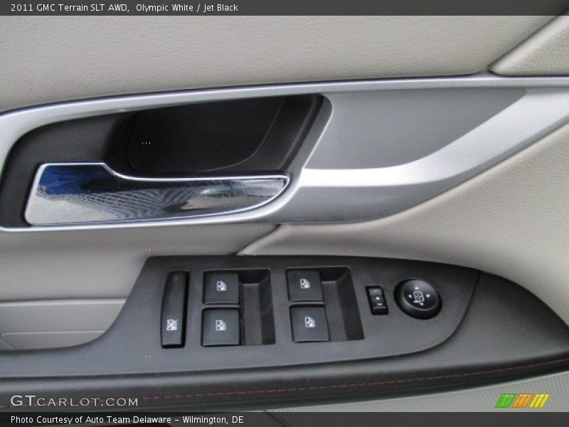 Olympic White / Jet Black 2011 GMC Terrain SLT AWD