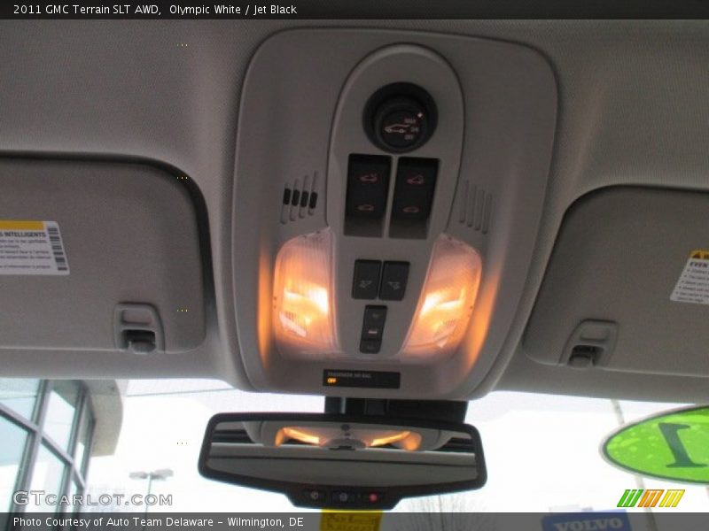 Olympic White / Jet Black 2011 GMC Terrain SLT AWD