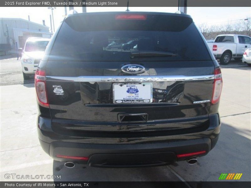 Tuxedo Black / Medium Light Stone 2015 Ford Explorer FWD