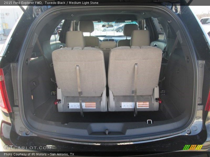 Tuxedo Black / Medium Light Stone 2015 Ford Explorer FWD